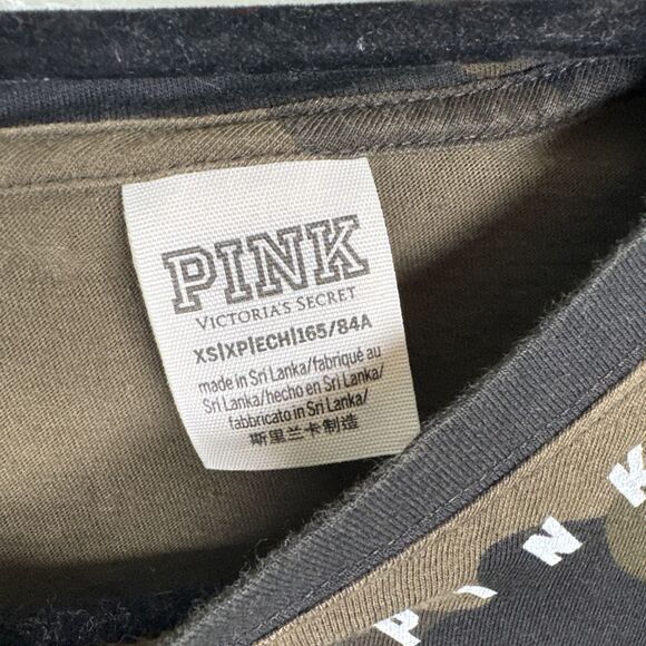 PINK Victoria's Secret Green Camo Allover Print Women’s‎ Long Sleeve Dog Pocket - Picture 4 of 6